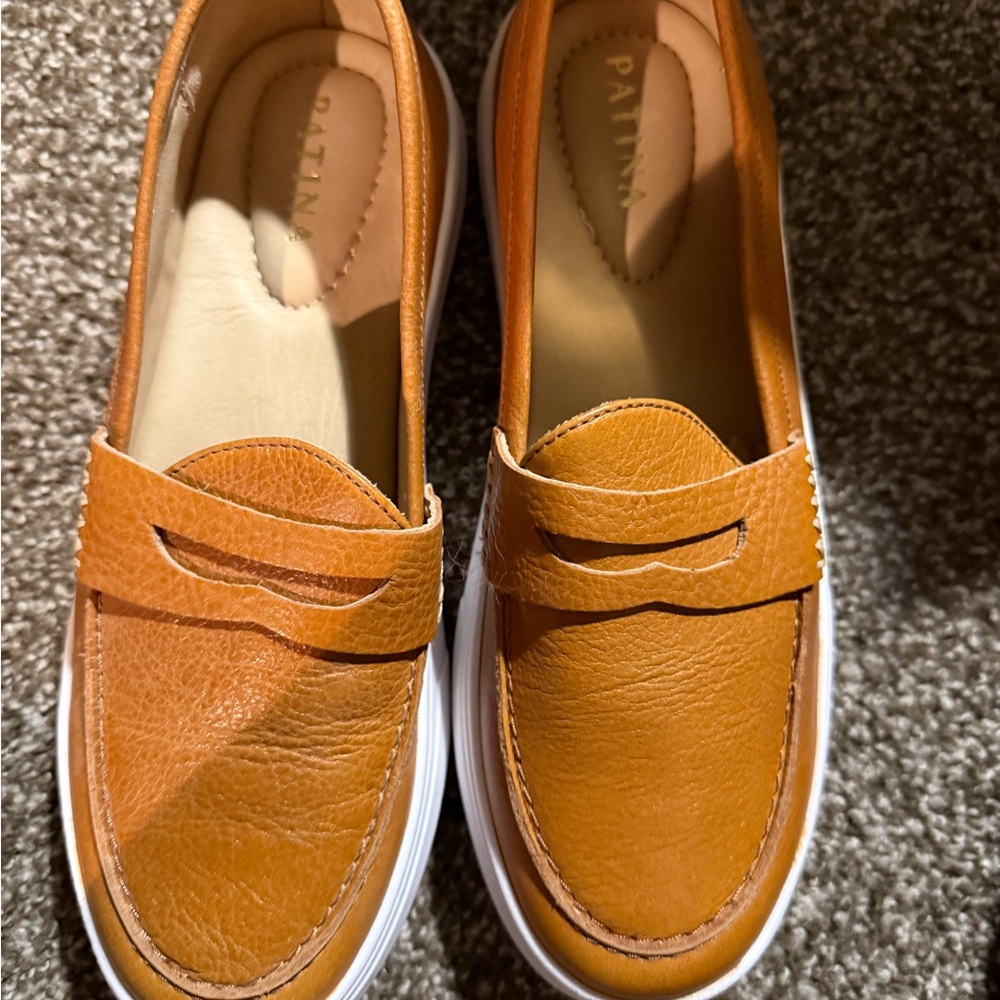 New in Box Patina Portland Leather Boardwalk Penny Loafer Dune 8 - Picture 3 of 6